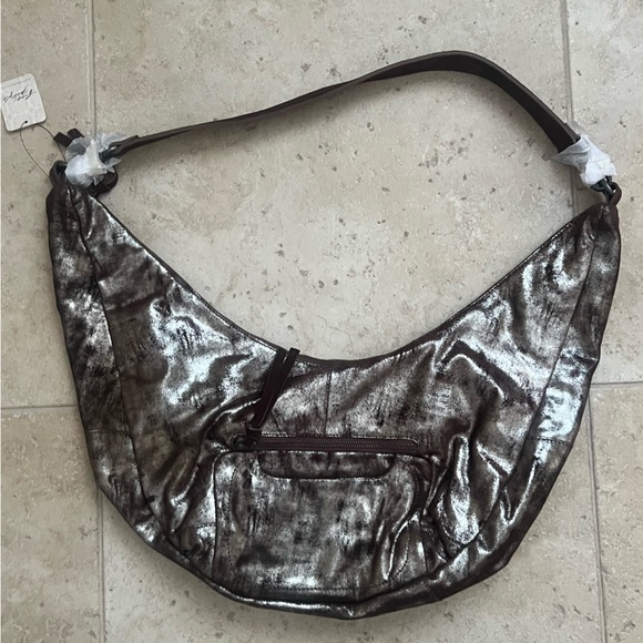 We The Free FREE PEOPLE Sparta Sling Bag NWT $298 - Picture 8 of 10